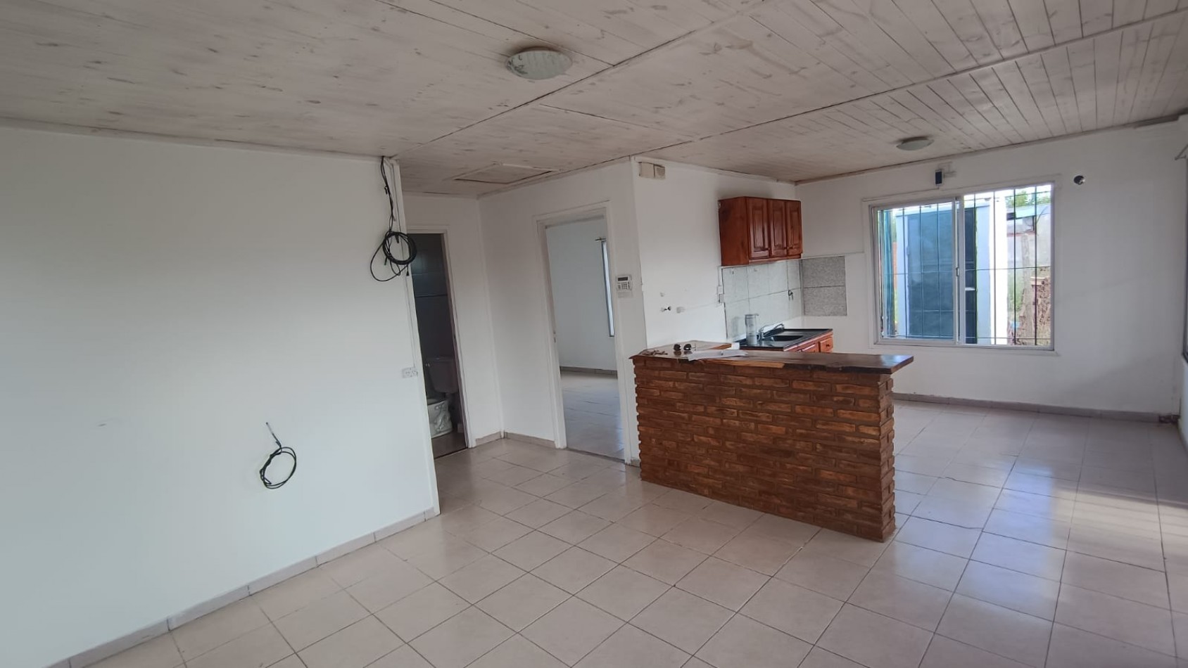 Posibilidad Uso Comercial - Esquina Bv. America y El Algarrobo - Sin garantia propietaria