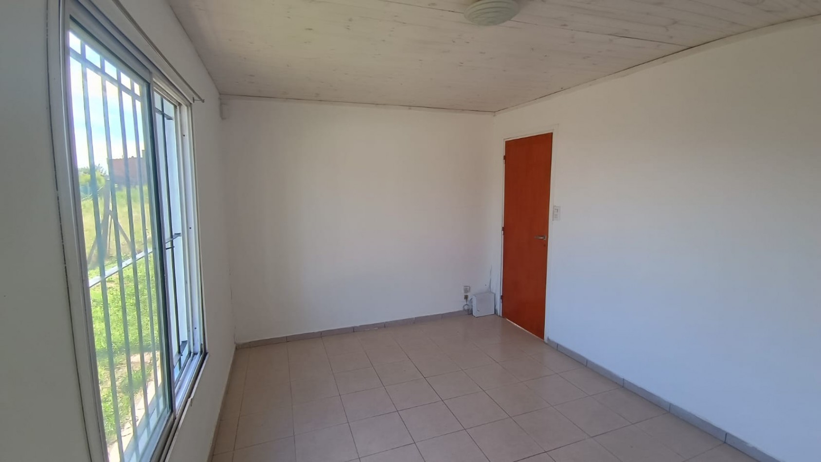Posibilidad Uso Comercial - Esquina Bv. America y El Algarrobo - Sin garantia propietaria