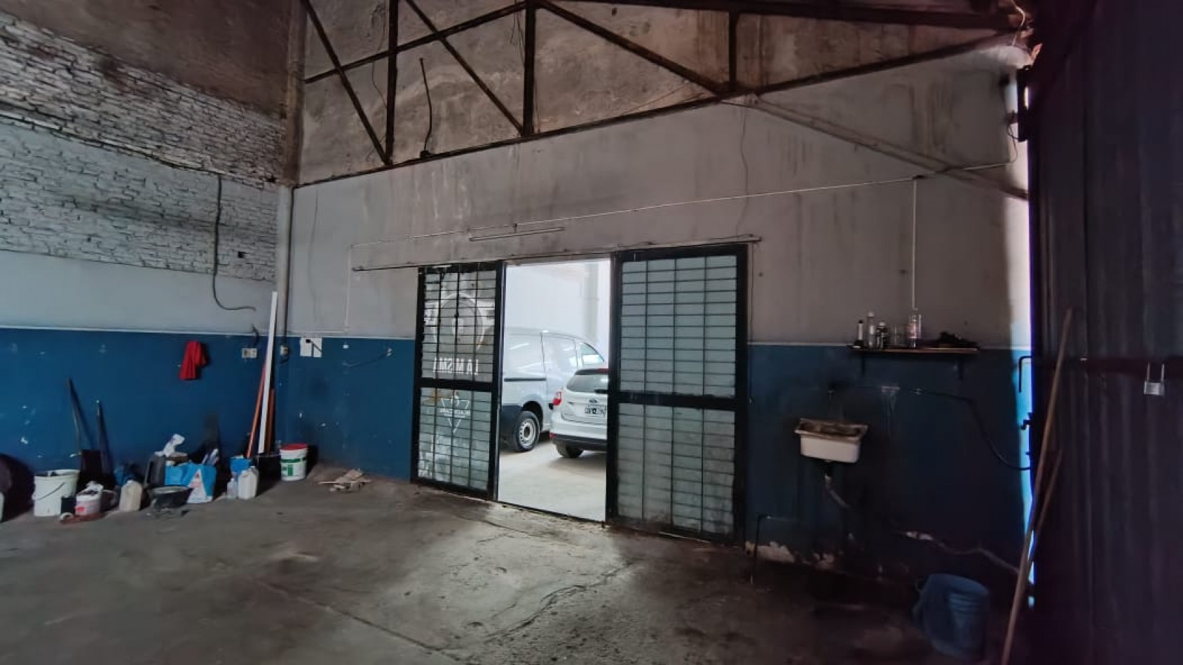  LOCAL COMERCIAL EN ALQUILER - 300 m² - PROVINCIAS UNIDAS - SIN GARANTIA PROPIETARIA