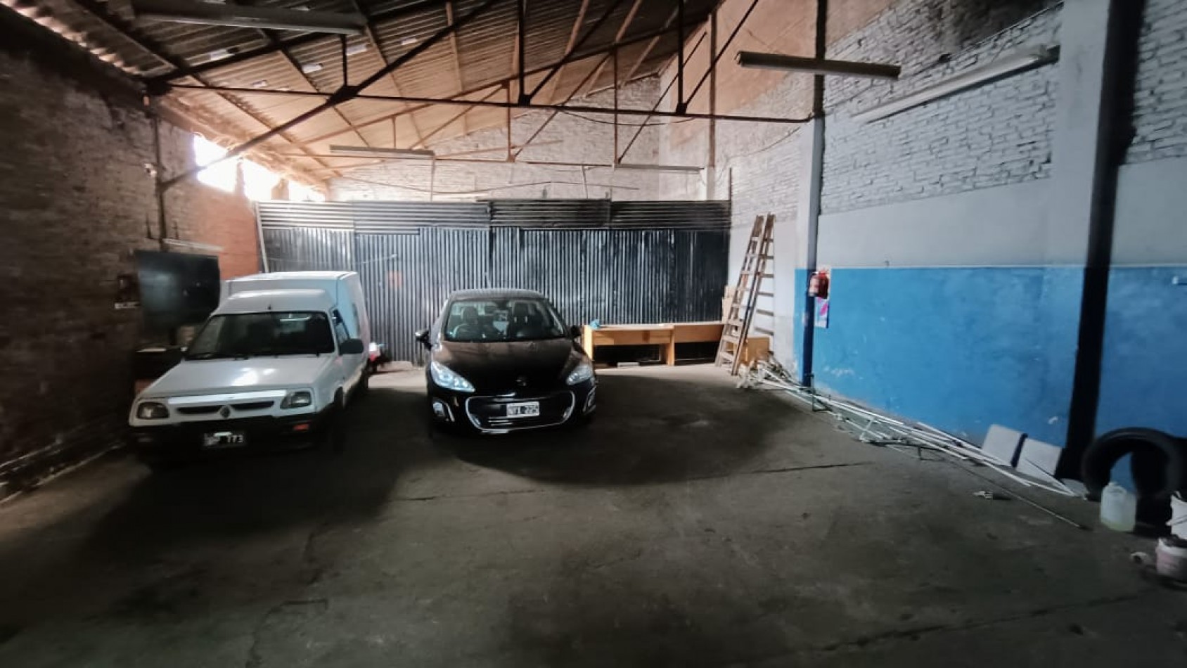  LOCAL COMERCIAL EN ALQUILER - 300 m² - PROVINCIAS UNIDAS - SIN GARANTIA PROPIETARIA