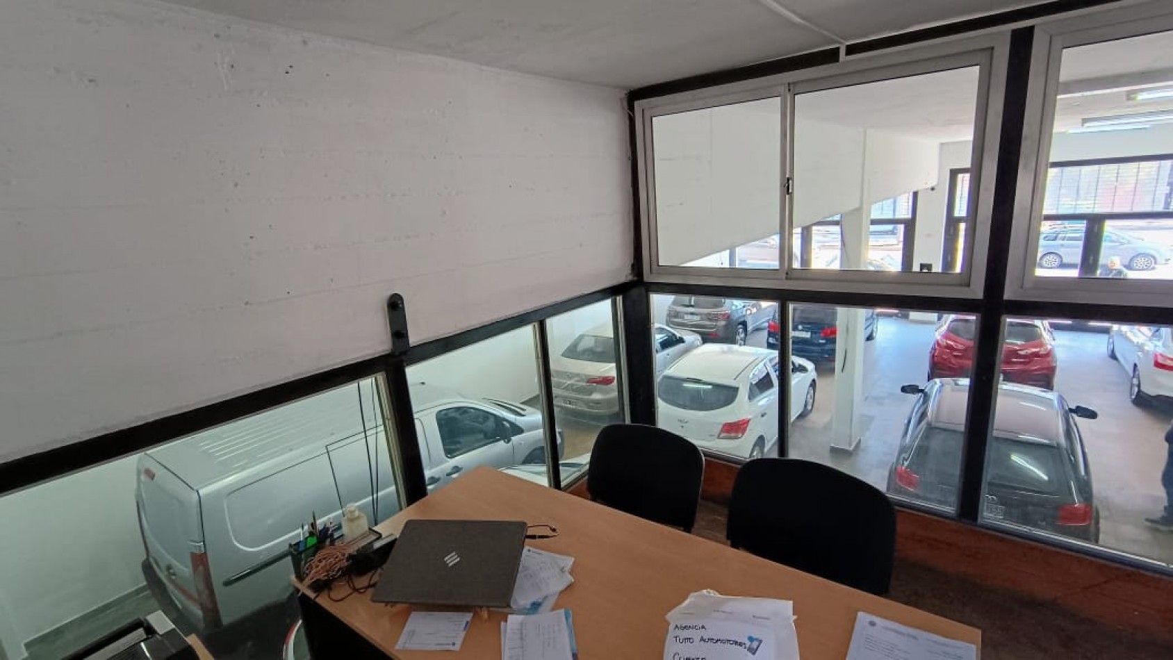  LOCAL COMERCIAL EN ALQUILER - 300 m² - PROVINCIAS UNIDAS - SIN GARANTIA PROPIETARIA
