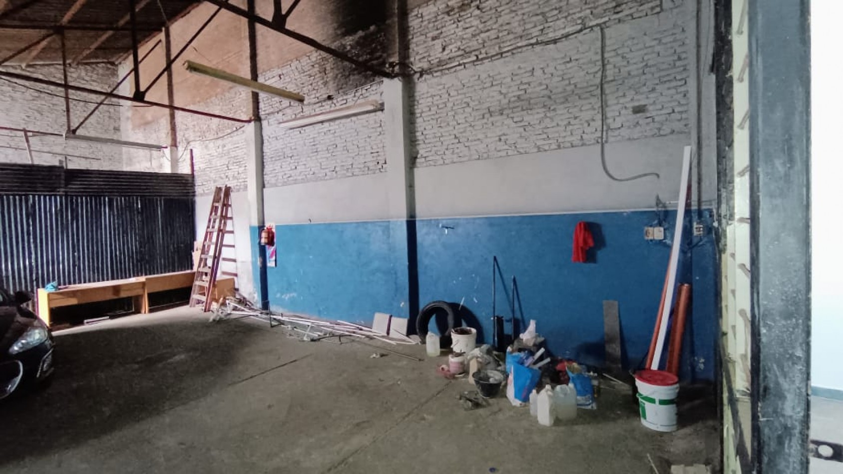  LOCAL COMERCIAL EN ALQUILER - 300 m² - PROVINCIAS UNIDAS - SIN GARANTIA PROPIETARIA