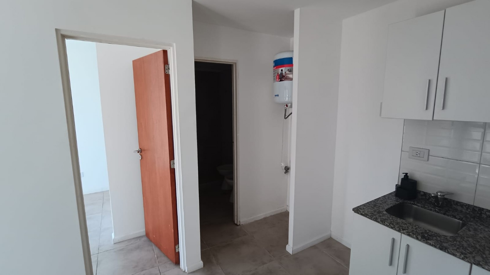 ALQUILER - Departamento de 1 dormitorio - Echesortu - Sin gtia propietaria
