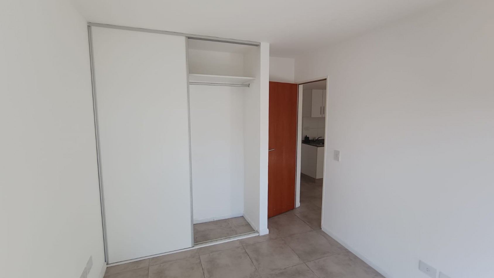 ALQUILER - Departamento de 1 dormitorio - Echesortu - Sin gtia propietaria