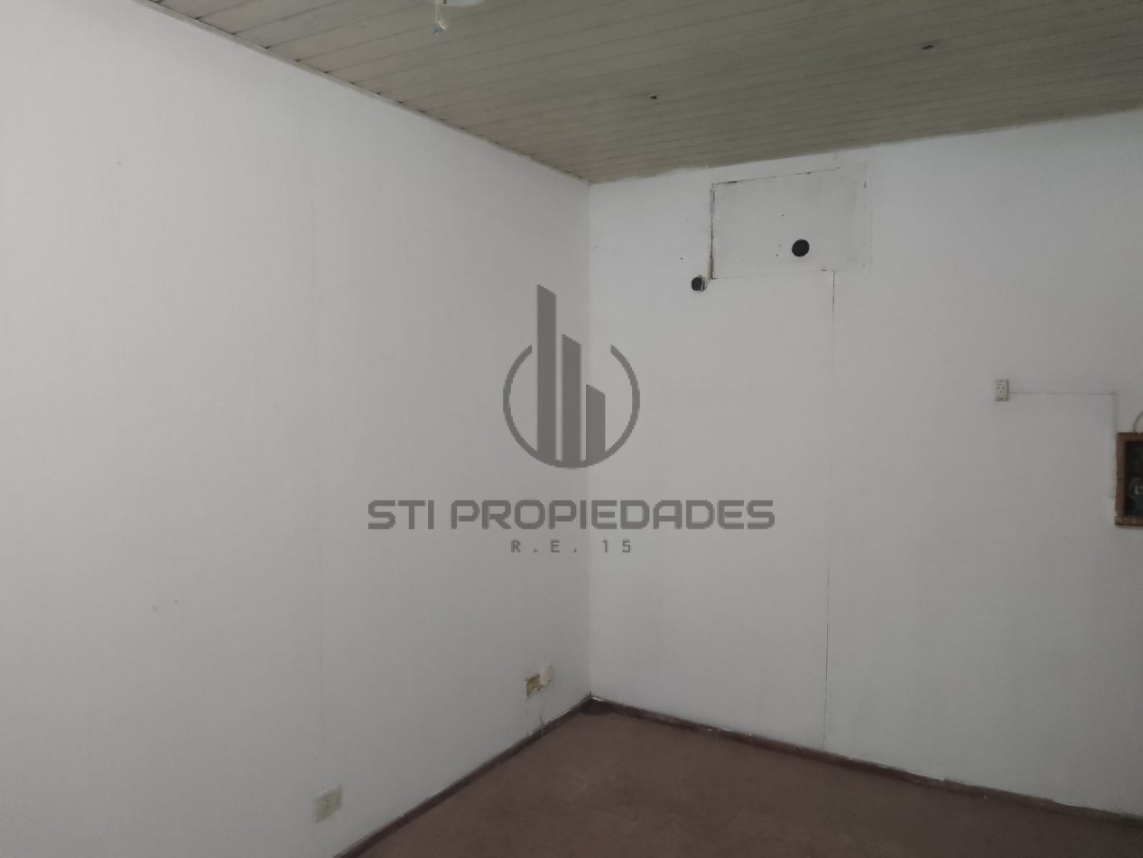 Alquiler de galpon en barrio Azcuenaga