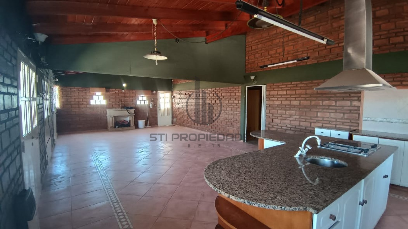 Alquiler amplia casa planta alta - Barrio Belgrano - disponible a partir de Diciembre 