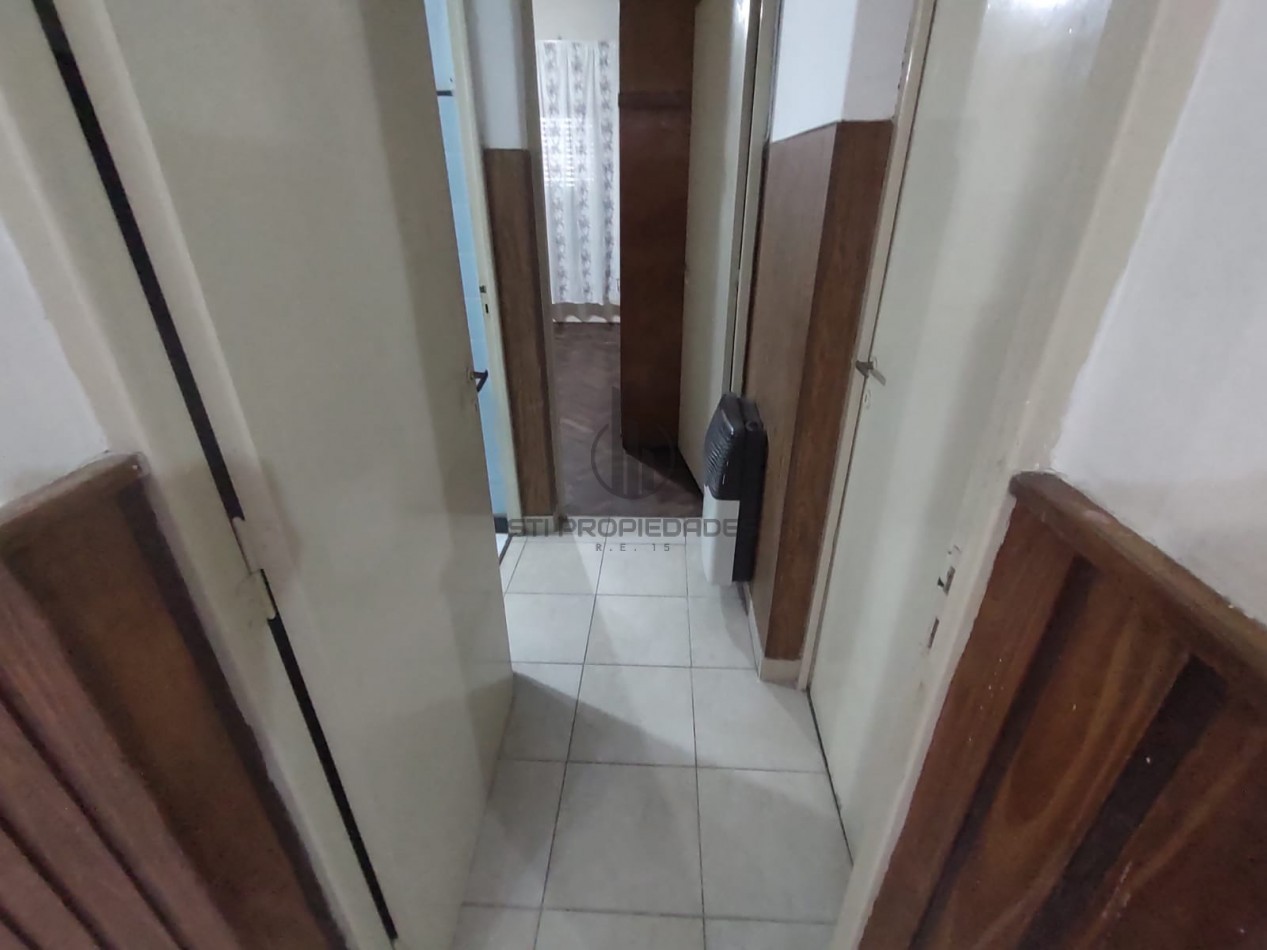 Alquiler casa de esquina - Cochera - Barrio Belgrano