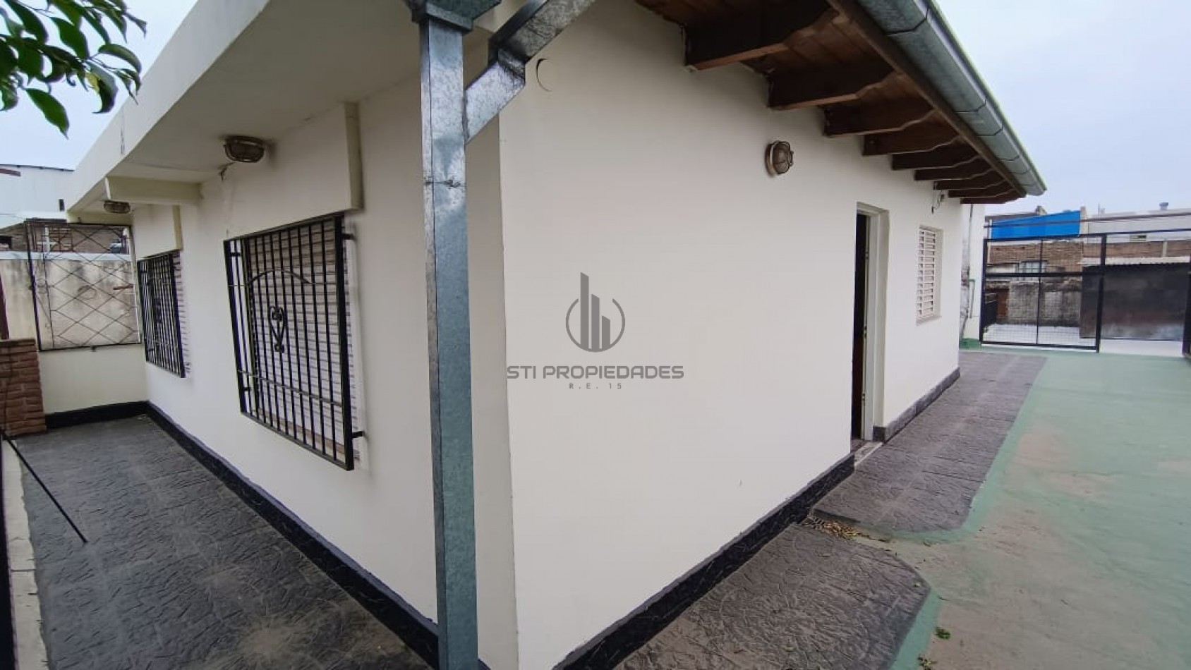 Alquiler de casa planta alta - dos dormiotorios