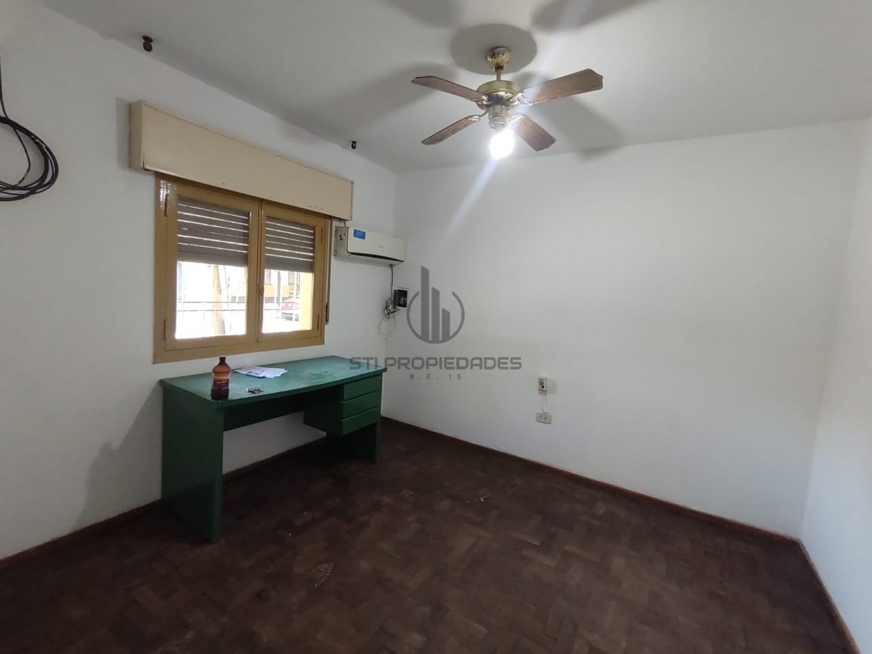 Venta de casa de 2 dormitorios - Zona Oeste