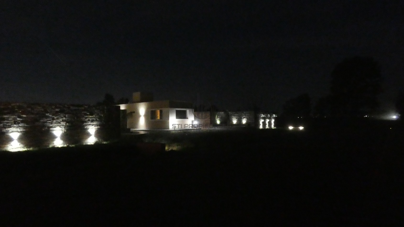 CONDOMINIO DE ALVEAR - Entrega y ctas fijas