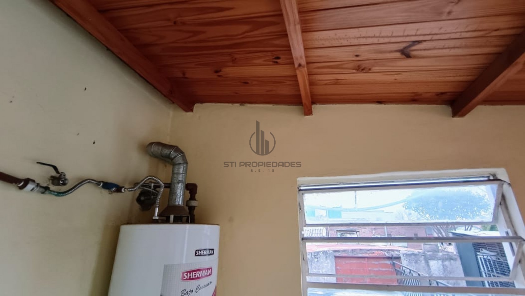 Alquiler de casa planta alta - dos dormiotorios