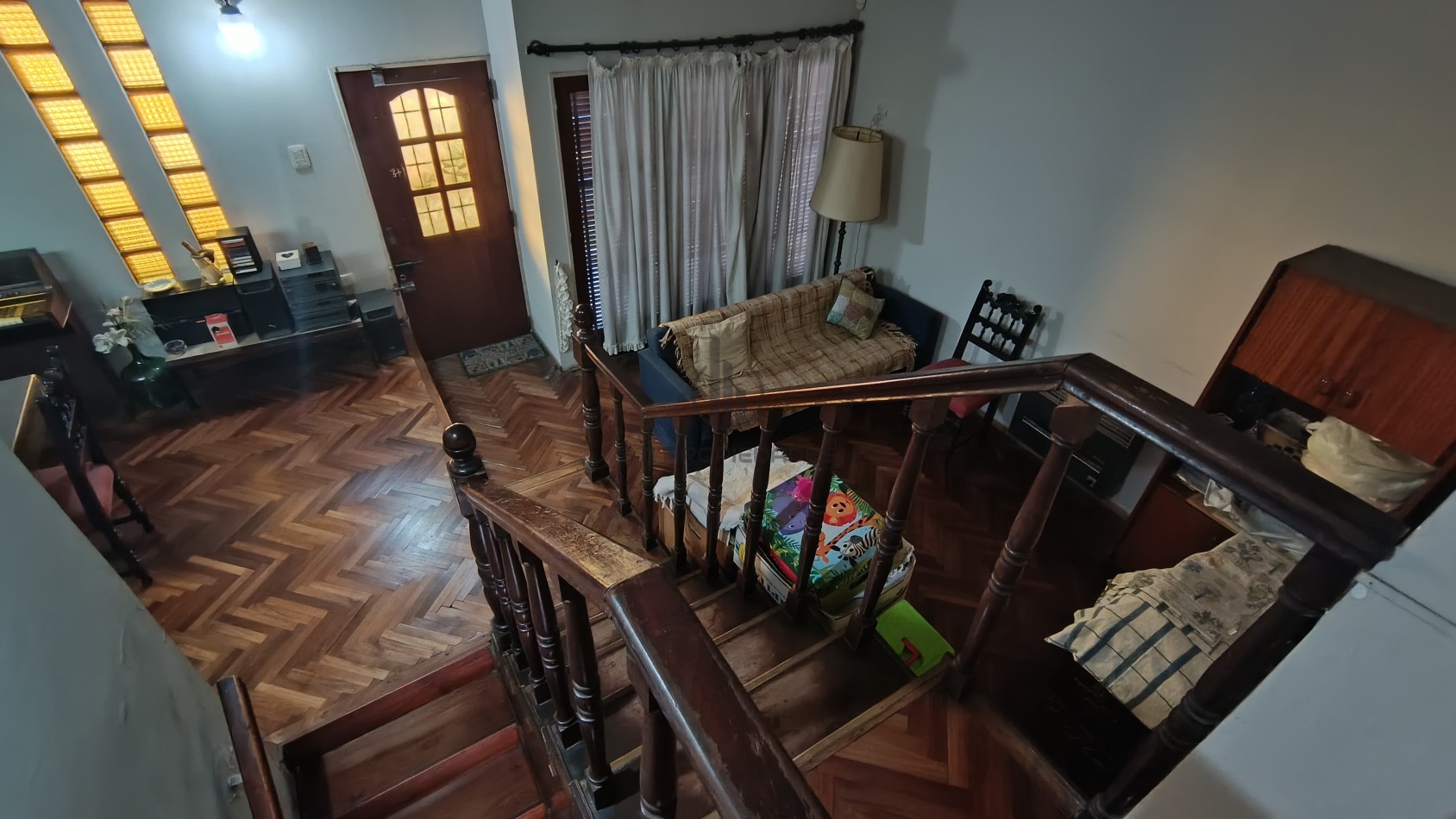 Casa de diseño en Arroyito - Ubicacion Destacada