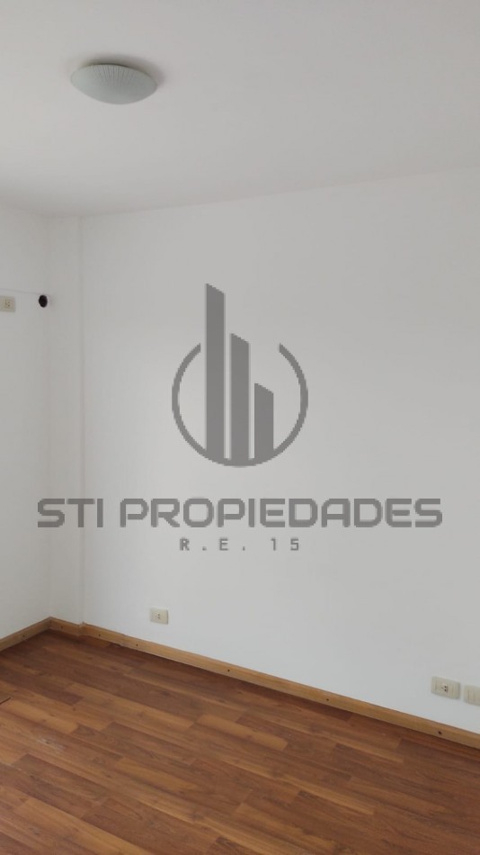 Departamento en alquiler - Dos dormitorio - Cochera