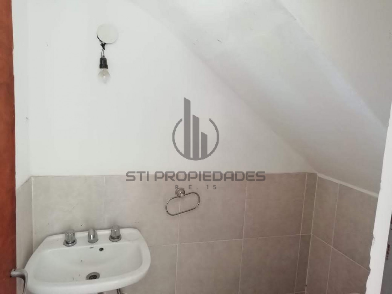 Alquiler de casa en Funes - Dos dormitorios - Cochera