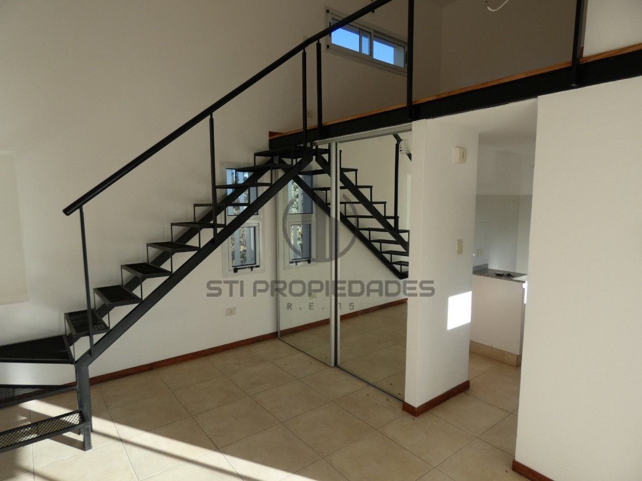 HERMOSO DEPARTAMENTO DE UN DORMITORIO CON COCHERA EN PUEBLO ESTHER - BARRIO PRIVADO