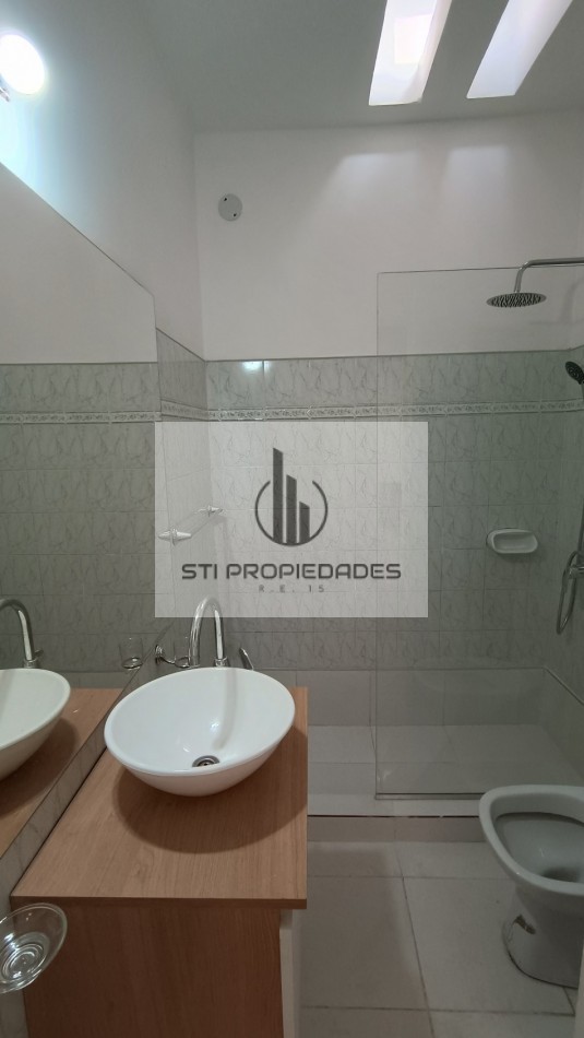 Casa refaccionada a nuevo - Oportunidad!