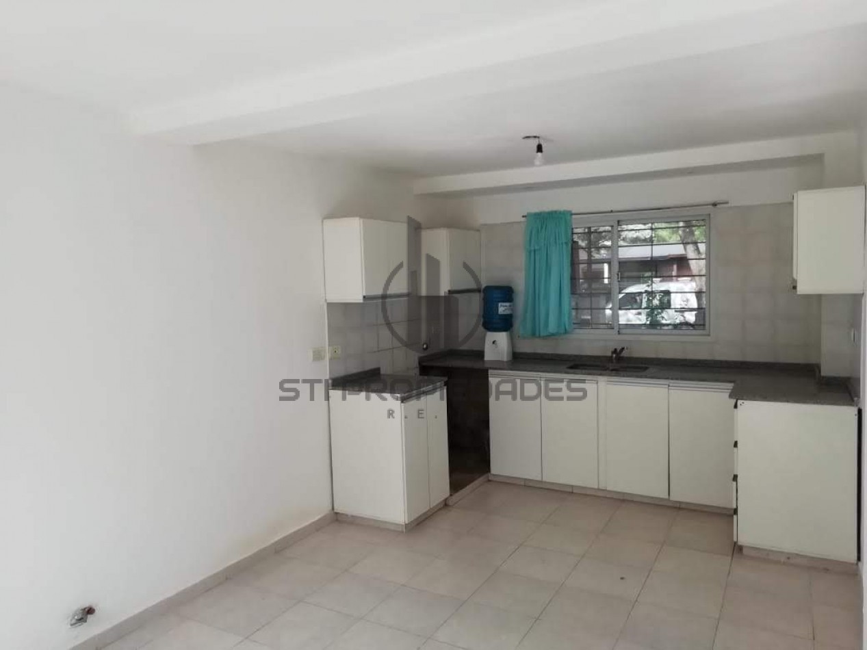 Alquiler de casa en Funes - Dos dormitorios - Cochera