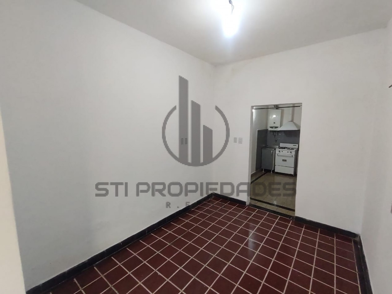 Alquiler casa de un dormitorio - Zona oeste