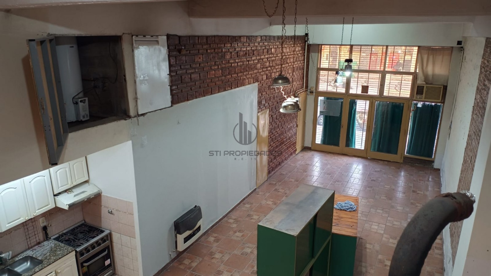 Alquiler de importante local sobre avenida - Barrio Belgrano - Disponible Agosto