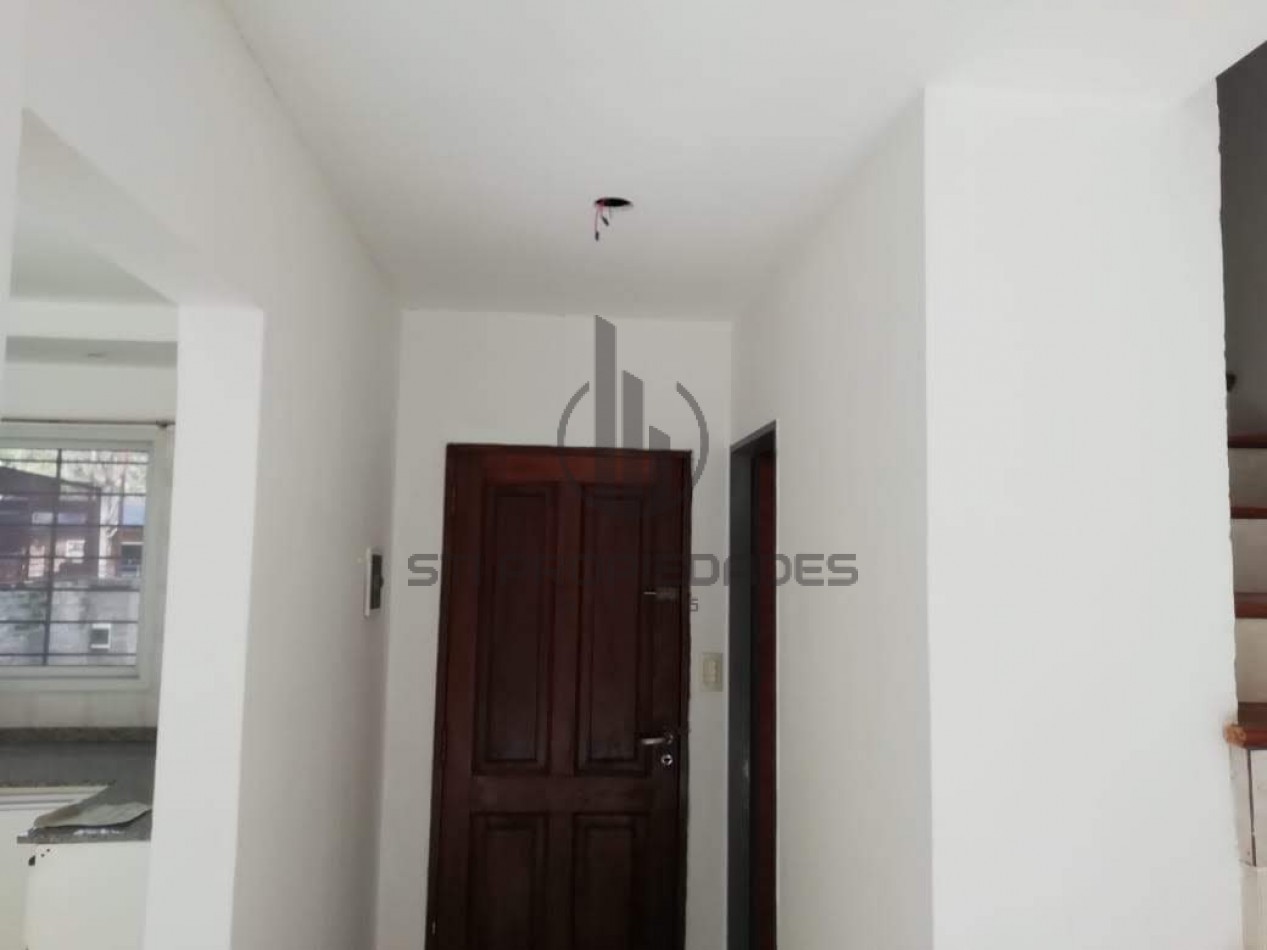 Alquiler de casa en Funes - Dos dormitorios - Cochera