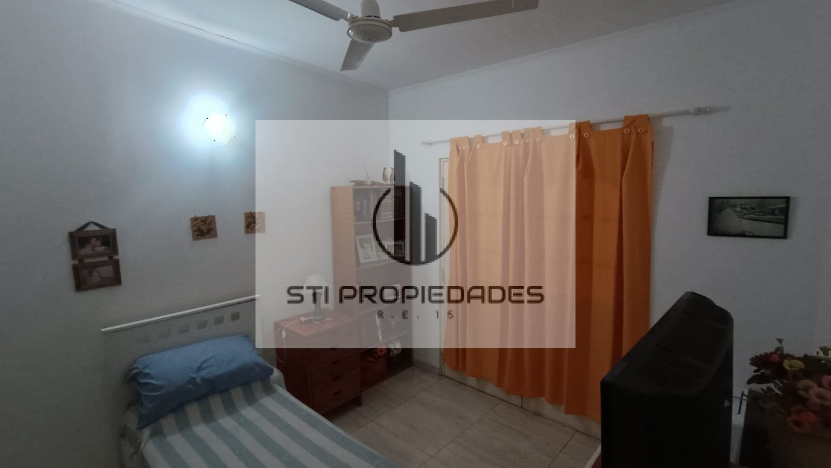 Venta de casa de 3 dormitorios - Patio - Cochera - Local - VGG