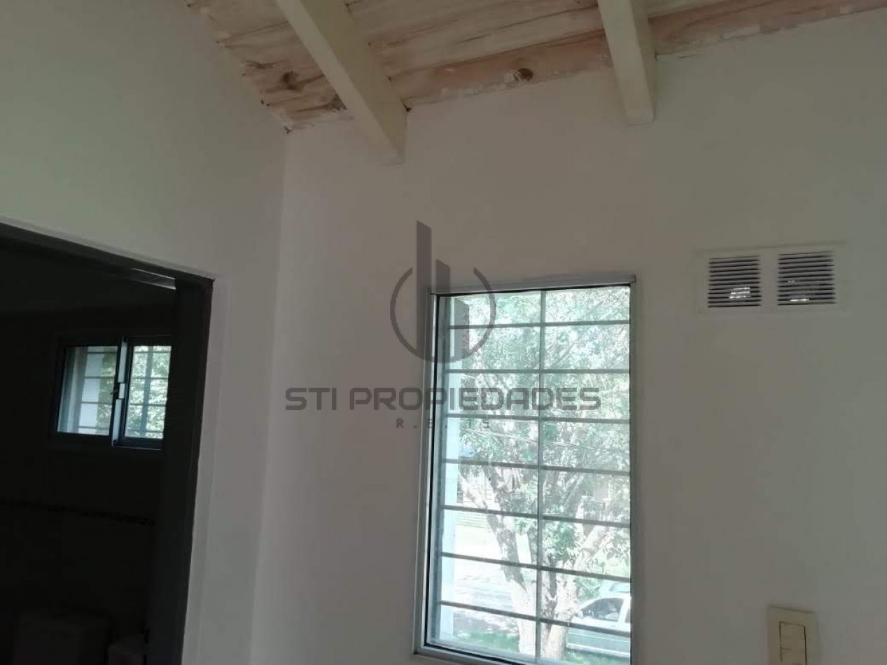 Alquiler de casa en Funes - Dos dormitorios - Cochera