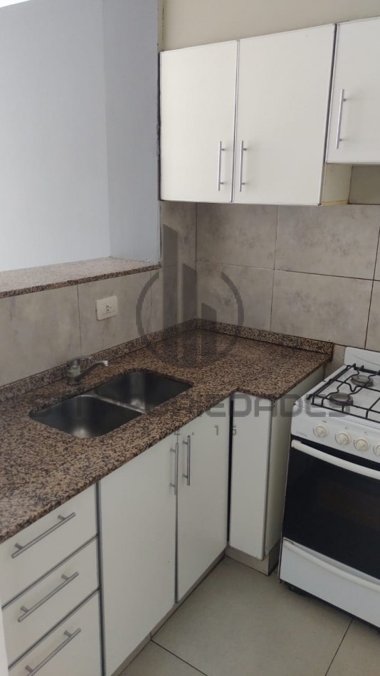 Departamento en alquiler - Dos dormitorio - Cochera