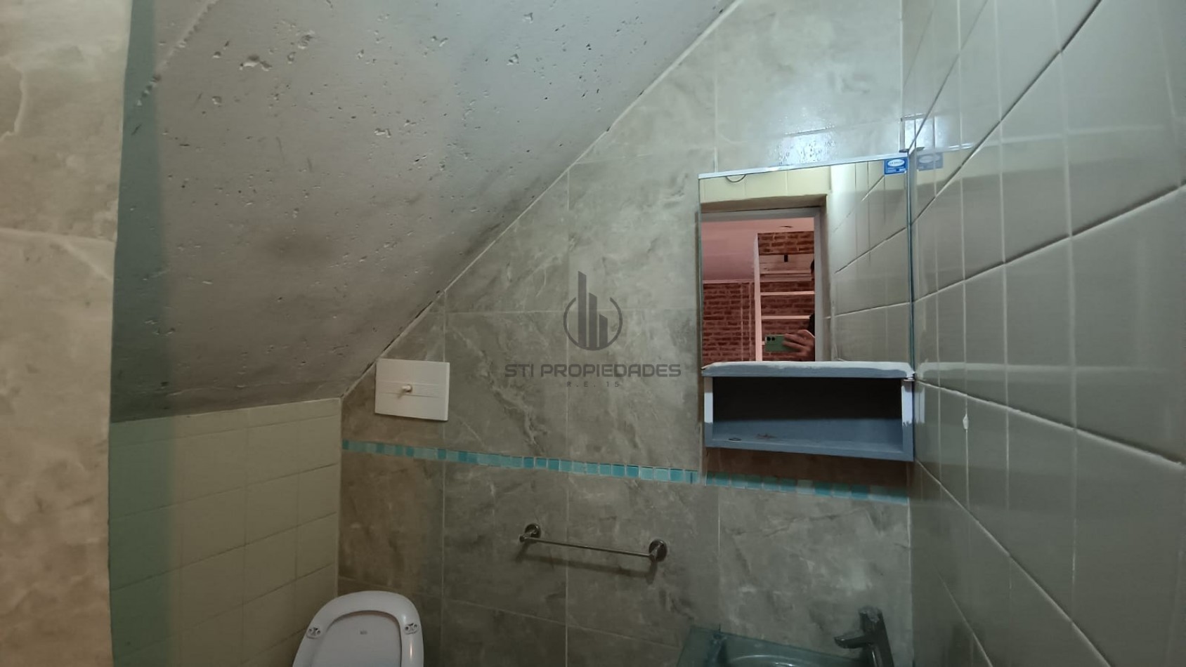 Alquiler de importante local sobre avenida - Barrio Belgrano - Disponible Agosto