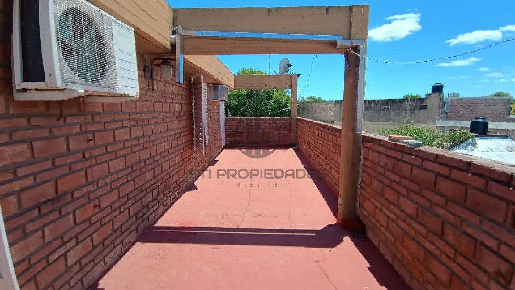 Alquiler amplia casa planta alta - Barrio Belgrano - disponible a partir de Diciembre 