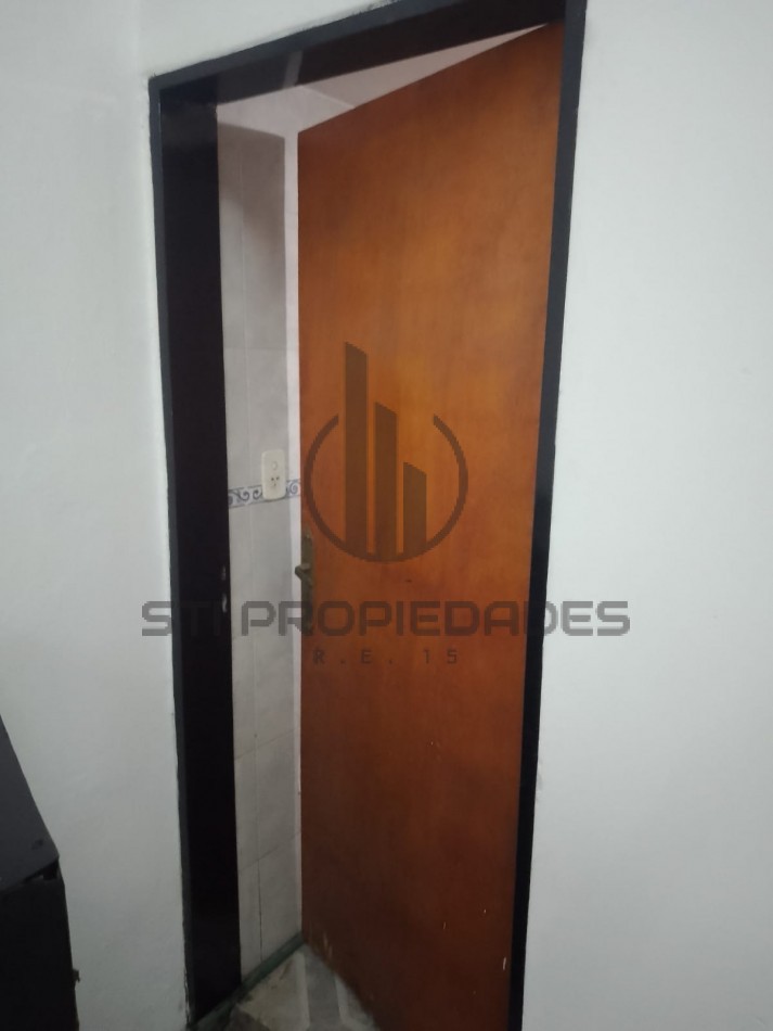 Alquiler de galpon en barrio Azcuenaga