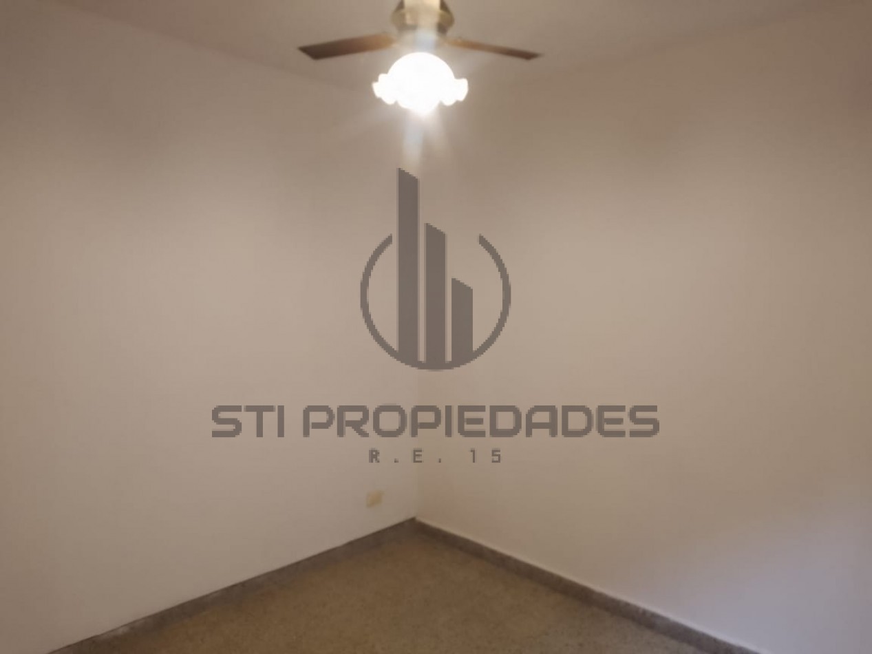 Alquiler casa de pasillo - Patio