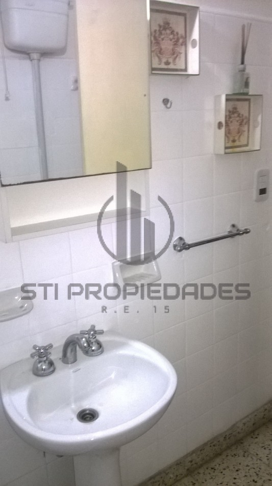 Venta casa de dos dormitorios en Funes