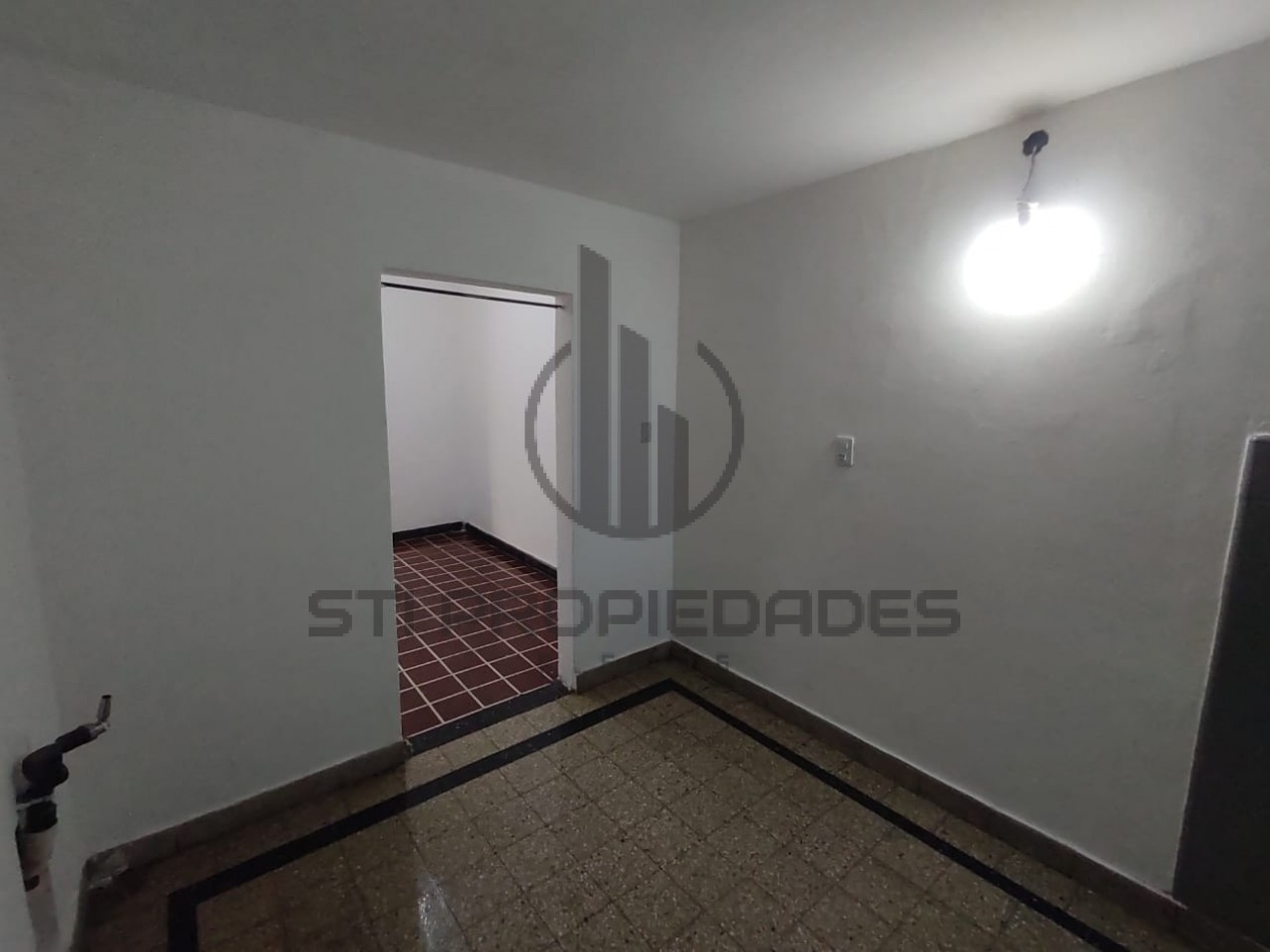 Alquiler casa de un dormitorio - Zona oeste
