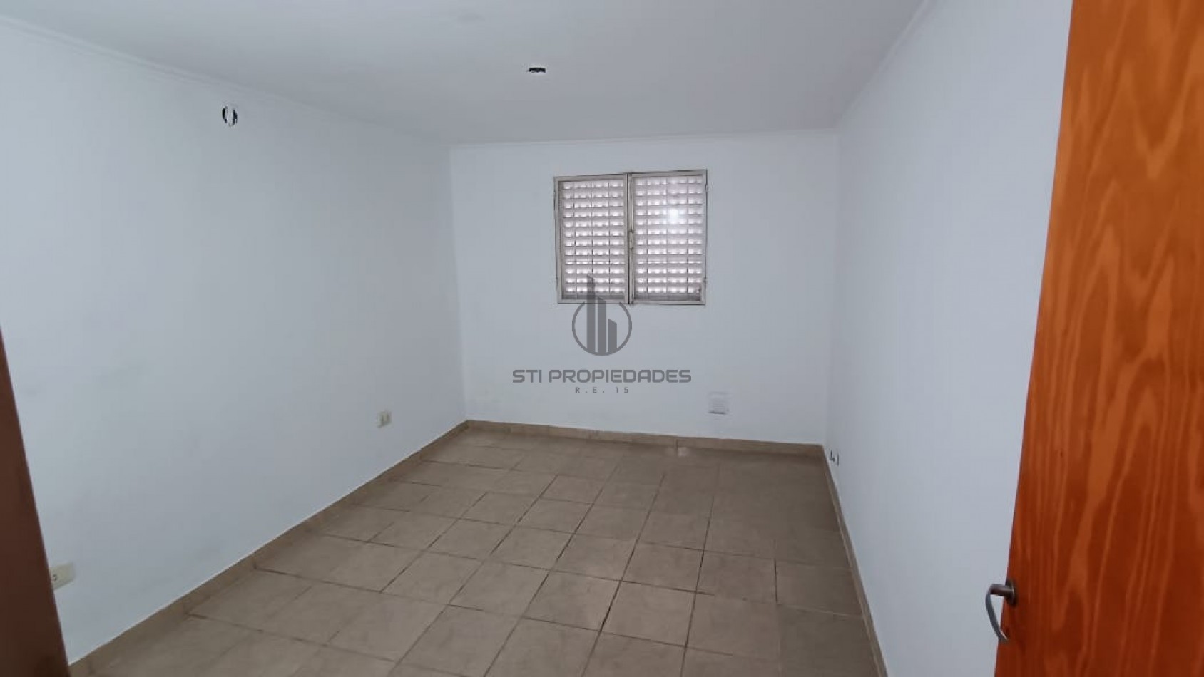 Alquiler de casa planta alta - dos dormiotorios