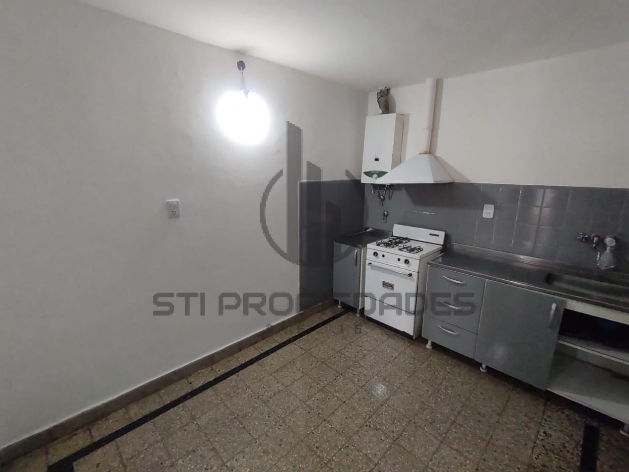 Alquiler casa de un dormitorio - Zona oeste