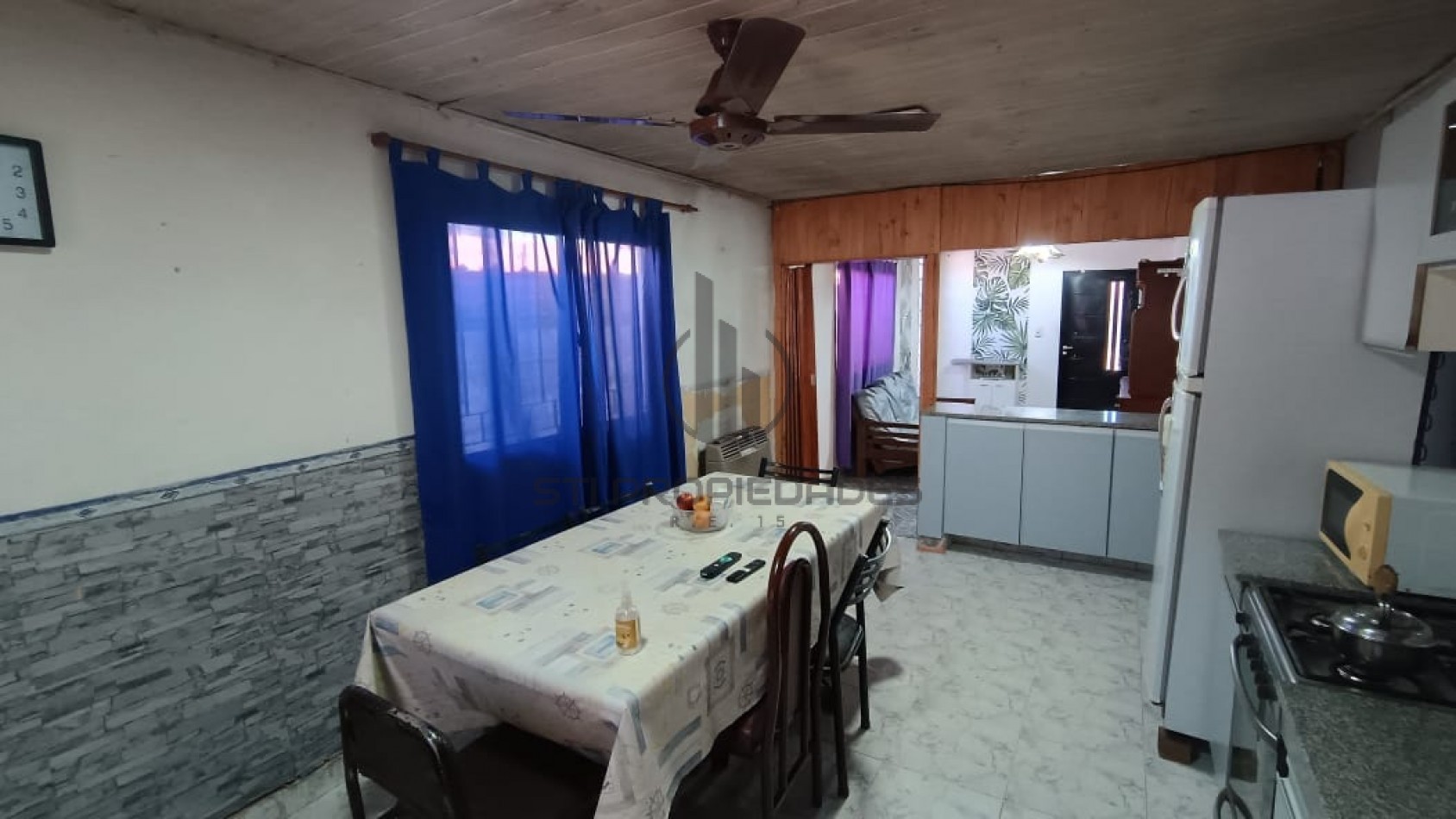 Venta de casa de 2 dormitorios - Patio - Cochera - Granadero Baigorria