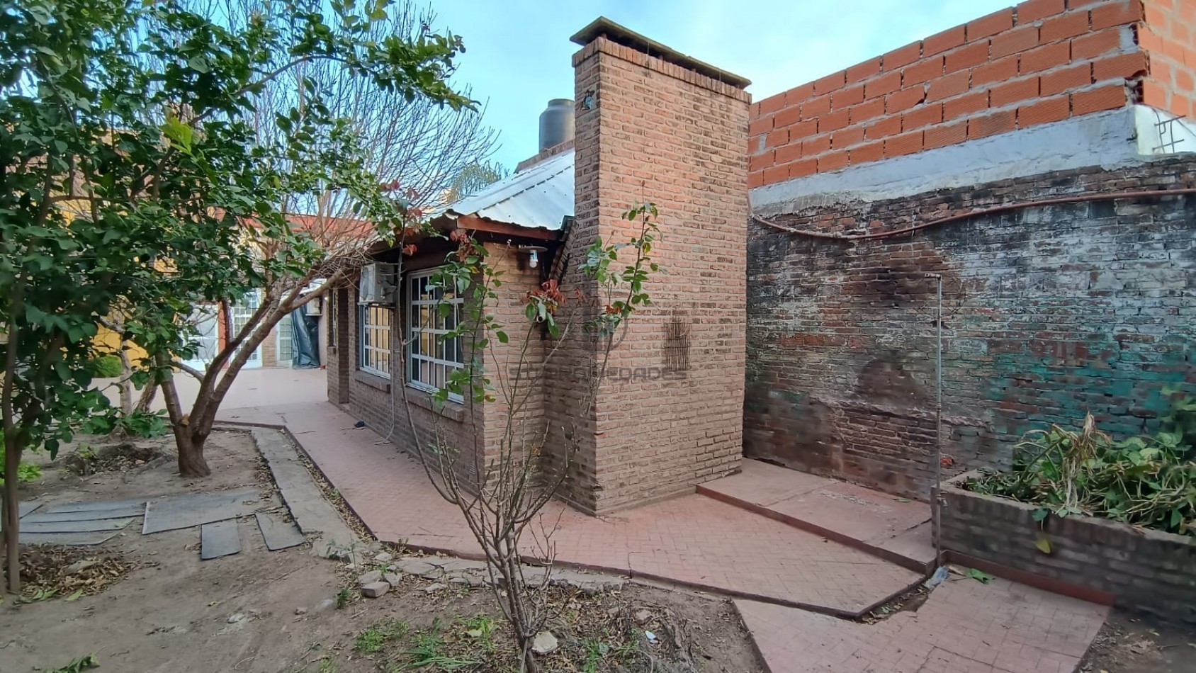 Alquiler de importante local sobre avenida - Barrio Belgrano - Disponible Agosto