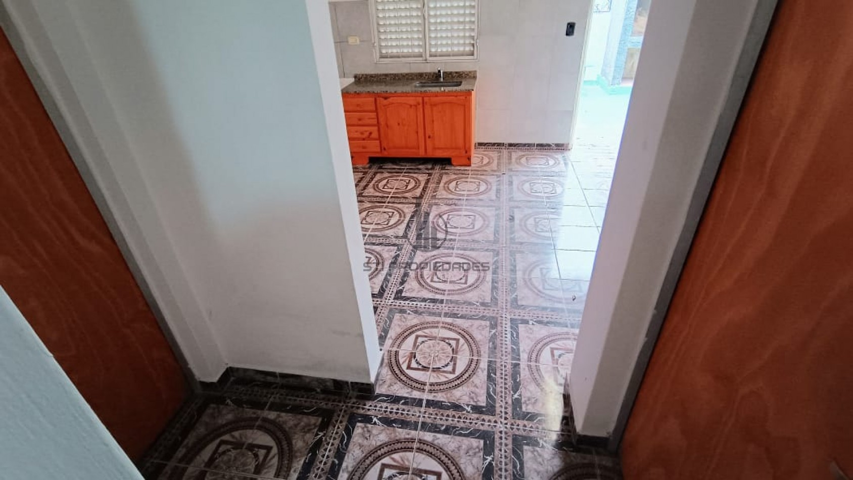 Alquiler de casa planta alta - dos dormiotorios