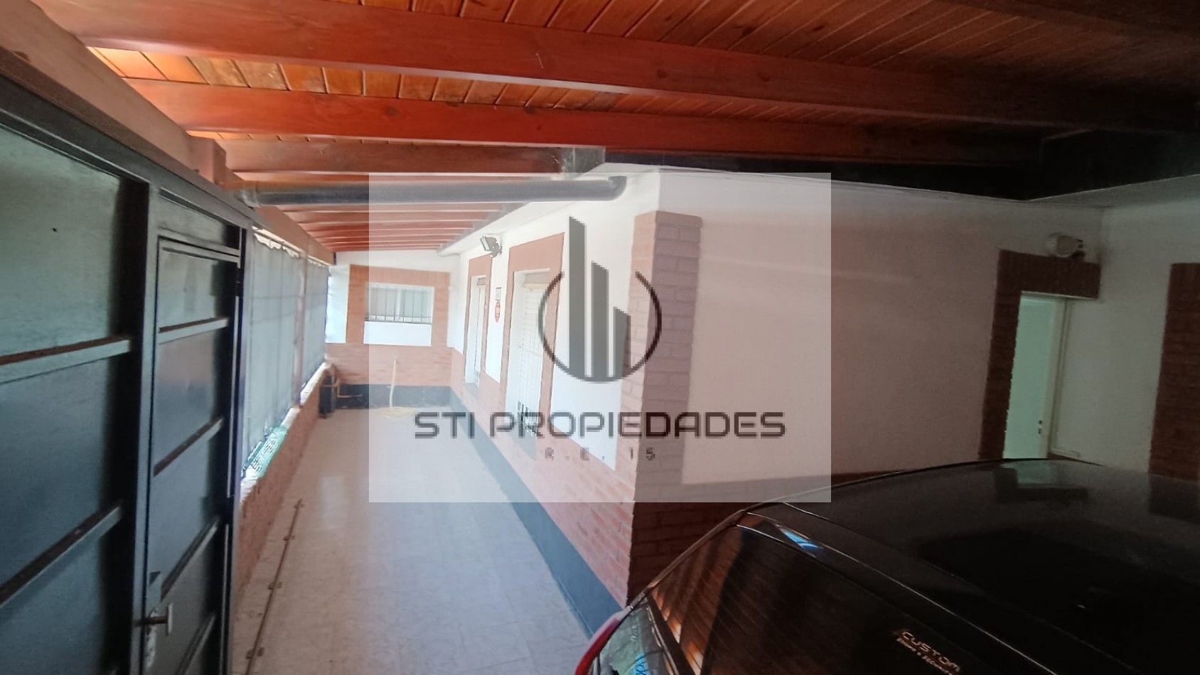 Venta de casa de 3 dormitorios - Patio - Cochera - Local - VGG