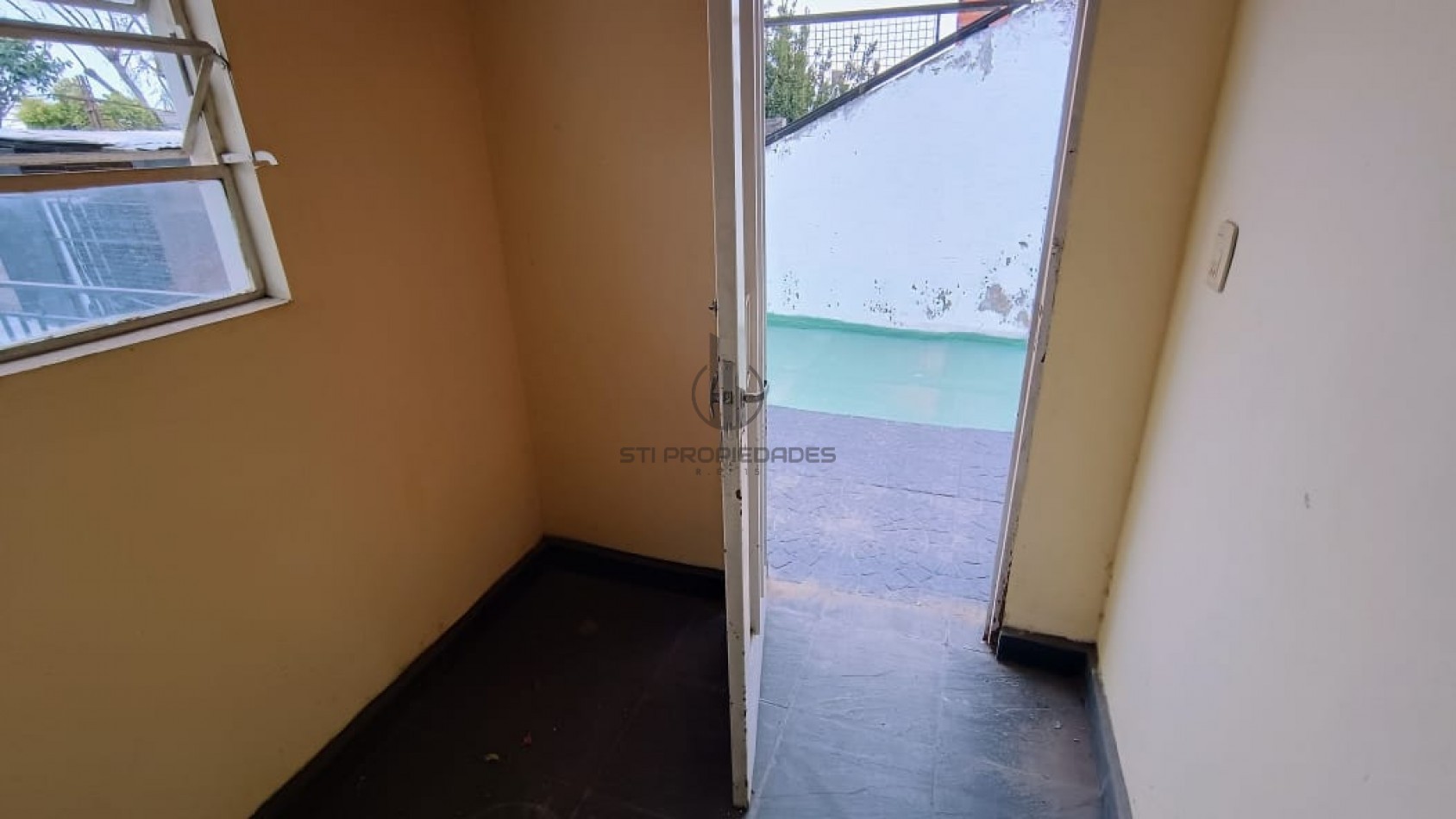 Alquiler de casa planta alta - dos dormiotorios