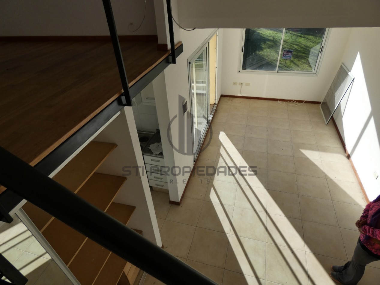HERMOSO DEPARTAMENTO DE UN DORMITORIO CON COCHERA EN PUEBLO ESTHER - BARRIO PRIVADO