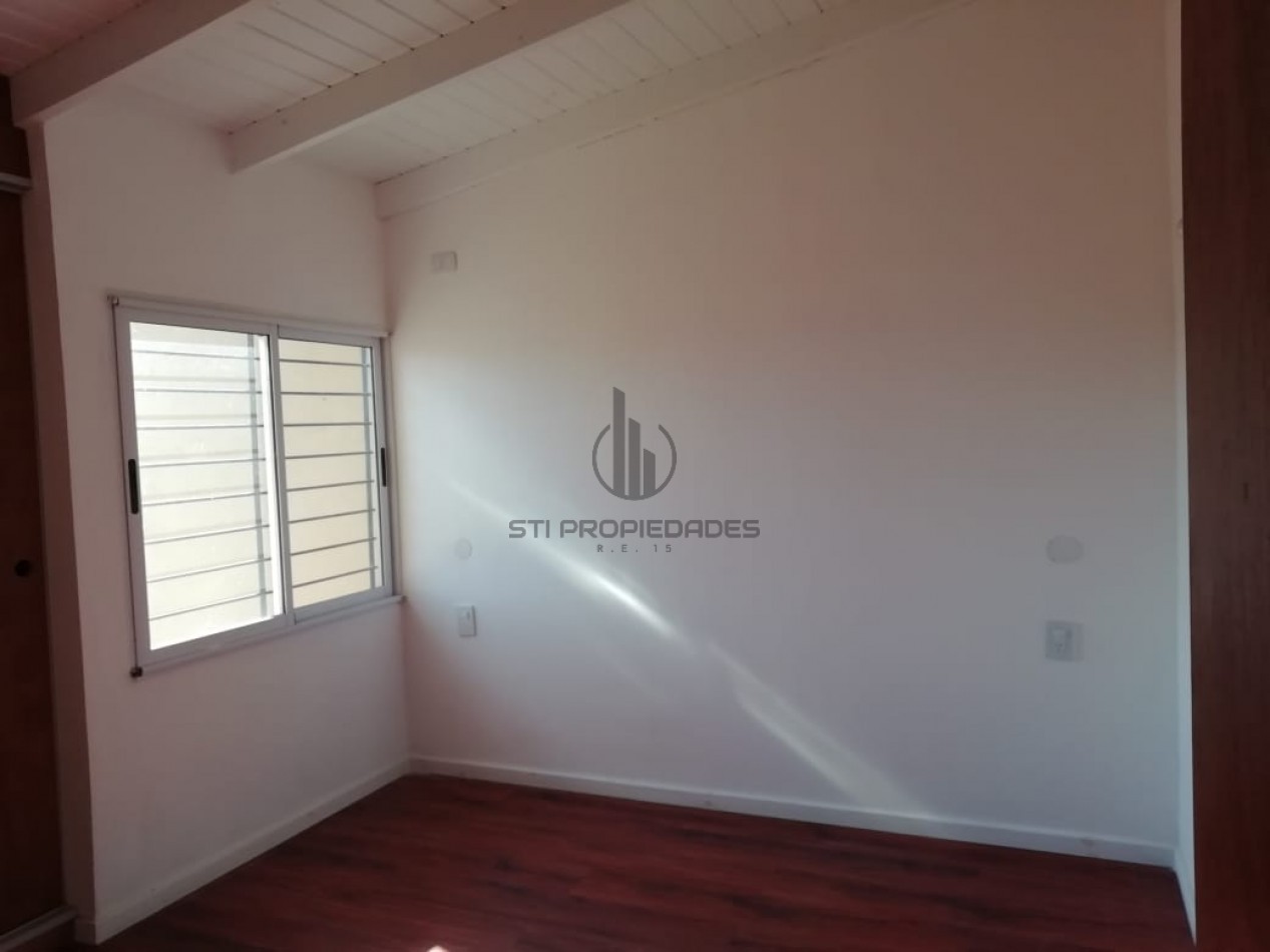 Vendo duplex de dos dormitorios con cochera