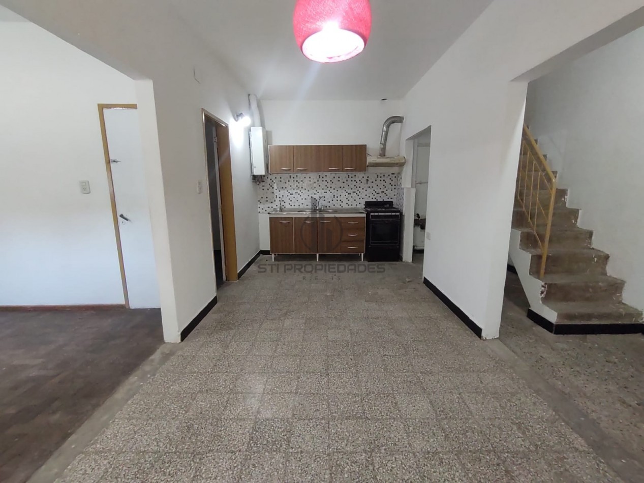 Venta de casa de 2 dormitorios - Zona Oeste