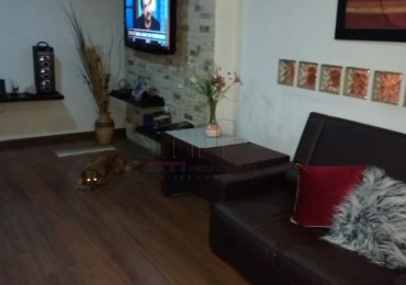 Casa en alquiler Rosario - Planta Alta - Hermosa