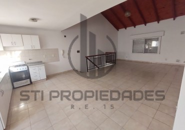 Casa planta alta en alquilar - Amplios ambientes